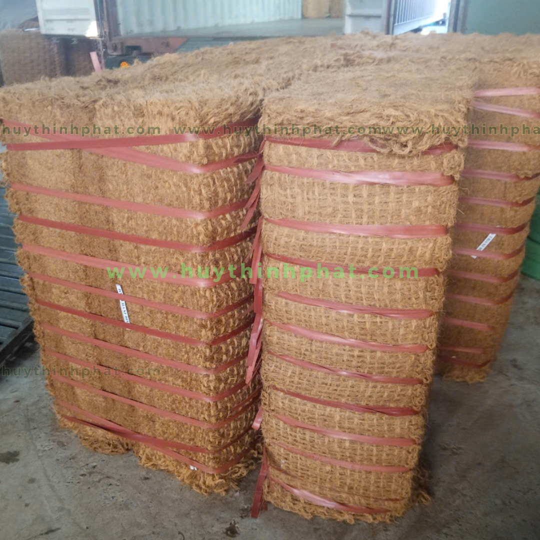 Lưới xơ dừa ép kiện 400 GSM